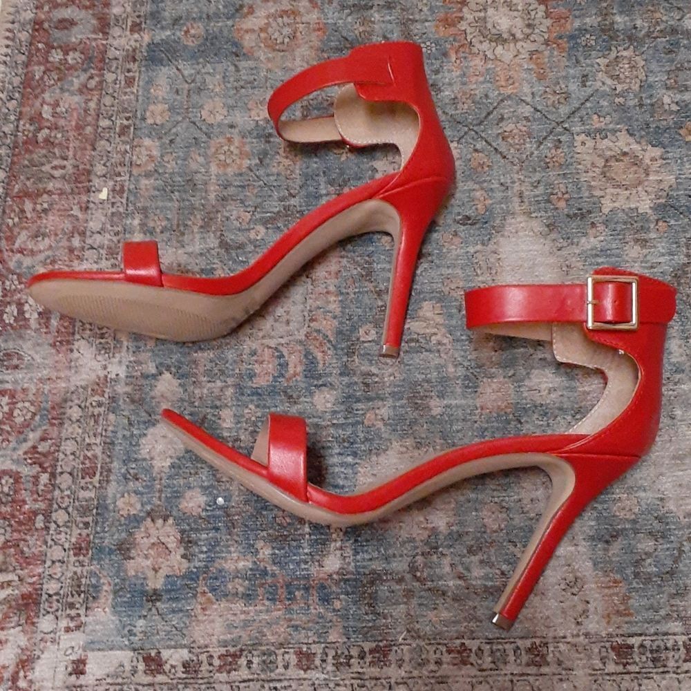 Breckelles heels - Picture 5 of 8